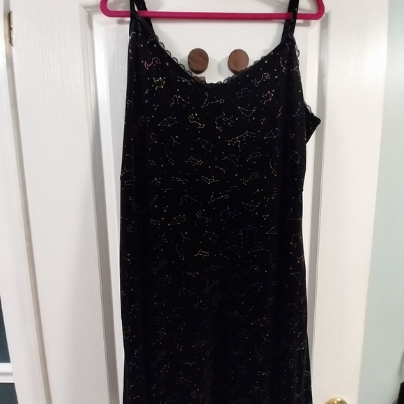 NWOT Hot Topic Cosmic Aura Rainbow Constellations Velvet Skater Dress-2x-READ - Picture 5 of 7